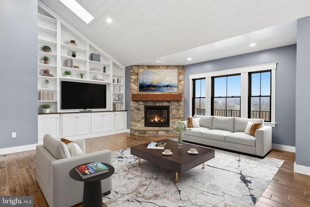 176 FENSTERMAKER RD, Kutztown, PA 19530