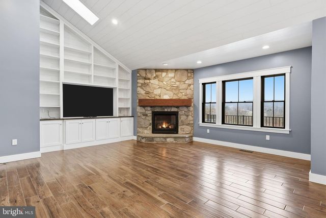 176 FENSTERMAKER RD, Kutztown, PA 19530