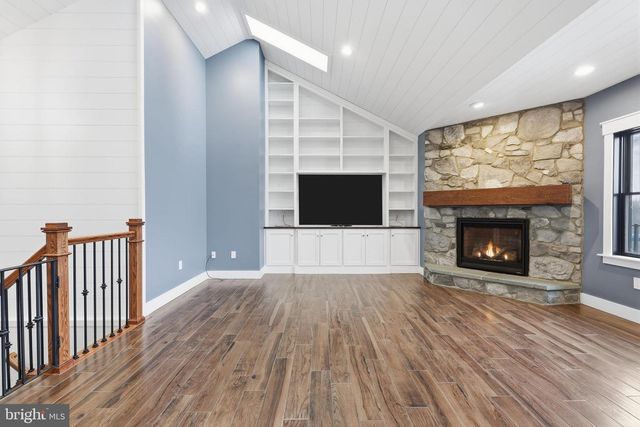 176 FENSTERMAKER RD, Kutztown, PA 19530