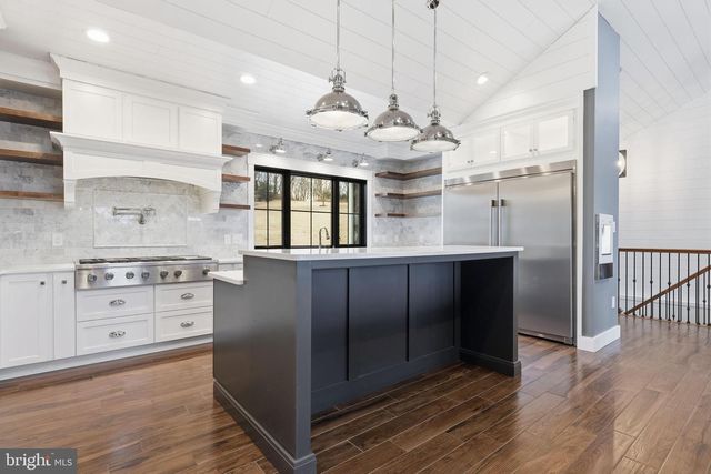 176 FENSTERMAKER RD, Kutztown, PA 19530