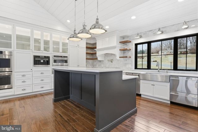 176 FENSTERMAKER RD, Kutztown, PA 19530