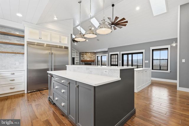 176 FENSTERMAKER RD, Kutztown, PA 19530