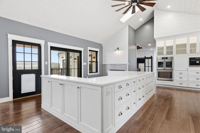 176 FENSTERMAKER RD, Kutztown, PA 19530