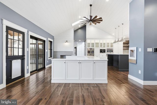 176 FENSTERMAKER RD, Kutztown, PA 19530