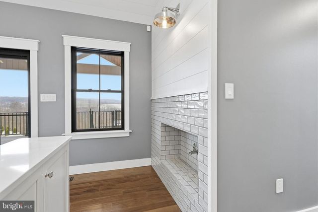 176 FENSTERMAKER RD, Kutztown, PA 19530