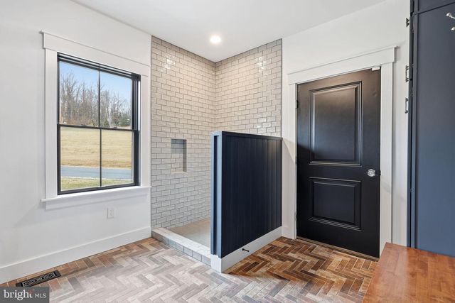 176 FENSTERMAKER RD, Kutztown, PA 19530