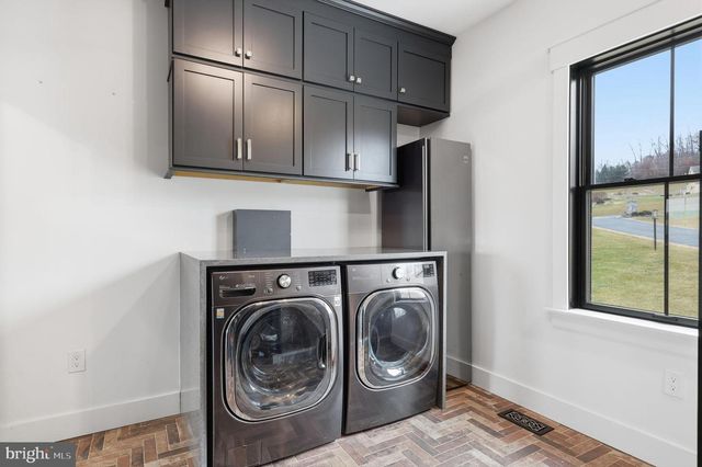 176 FENSTERMAKER RD, Kutztown, PA 19530