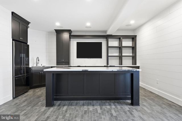 176 FENSTERMAKER RD, Kutztown, PA 19530