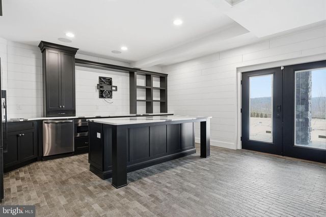 176 FENSTERMAKER RD, Kutztown, PA 19530