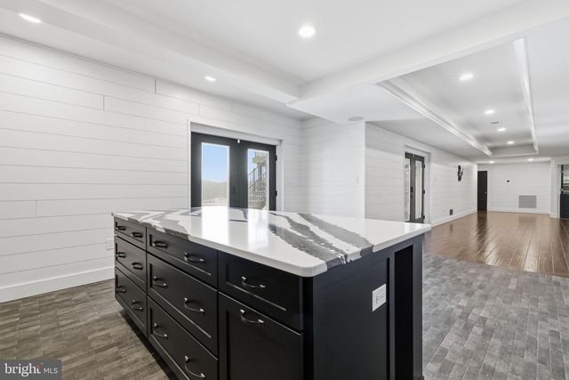 176 FENSTERMAKER RD, Kutztown, PA 19530