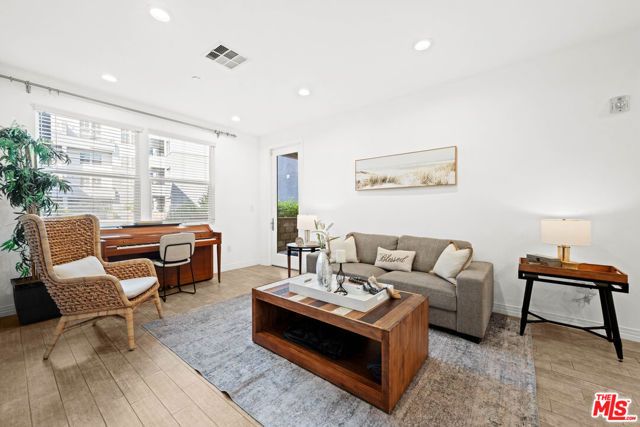 7100 Playa Vista Drive 120, Los Angeles, CA 90094