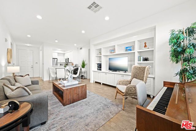 7100 Playa Vista Drive 120, Los Angeles, CA 90094