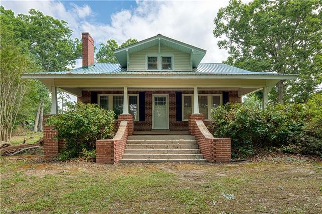 7388 Old 421 Road, Liberty, NC 27298