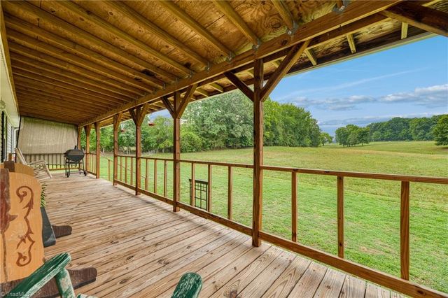 7388 Old 421 Road, Liberty, NC 27298