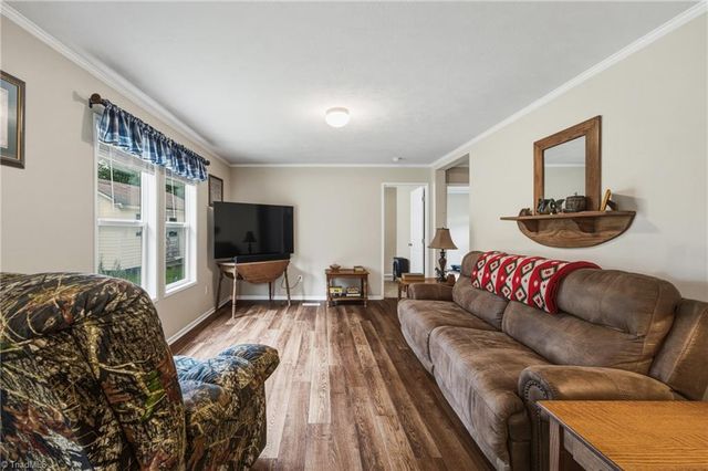 7388 Old 421 Road, Liberty, NC 27298