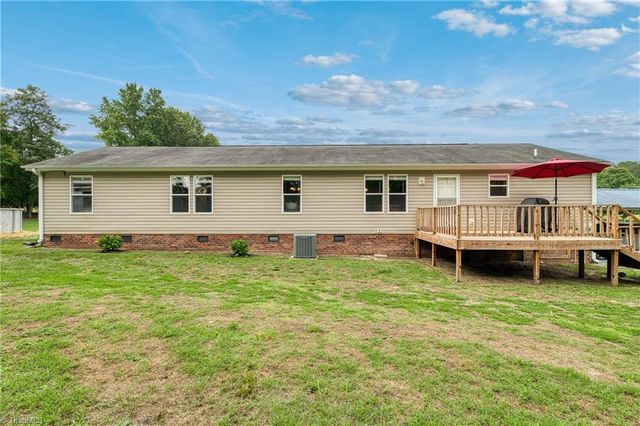 7388 Old 421 Road, Liberty, NC 27298