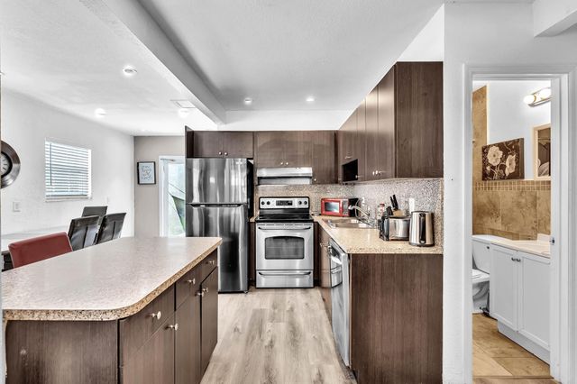 1600 NW 2nd Avenue, Fort Lauderdale, FL 33311