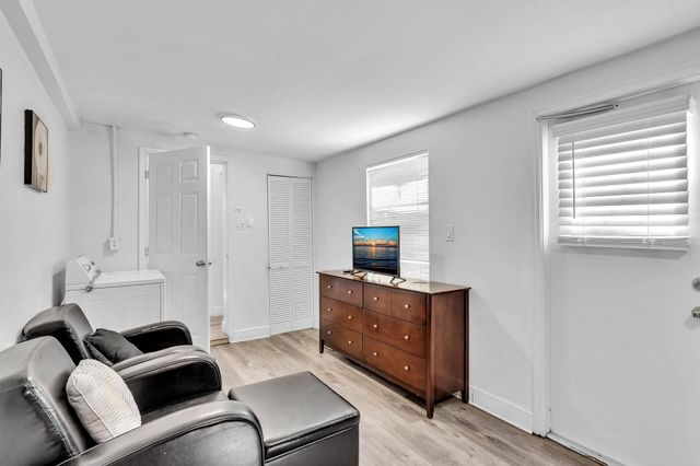 1600 NW 2nd Avenue, Fort Lauderdale, FL 33311