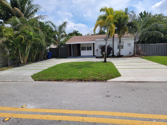 1600 NW 2nd Avenue, Fort Lauderdale, FL 33311