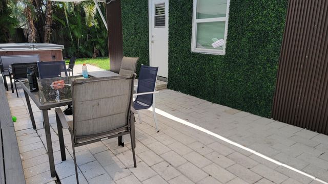 1600 NW 2nd Avenue, Fort Lauderdale, FL 33311