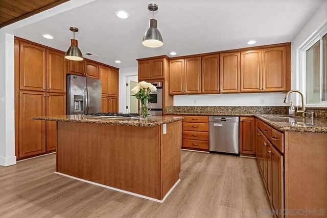 8857 Echo Dr, La Mesa, CA 91941