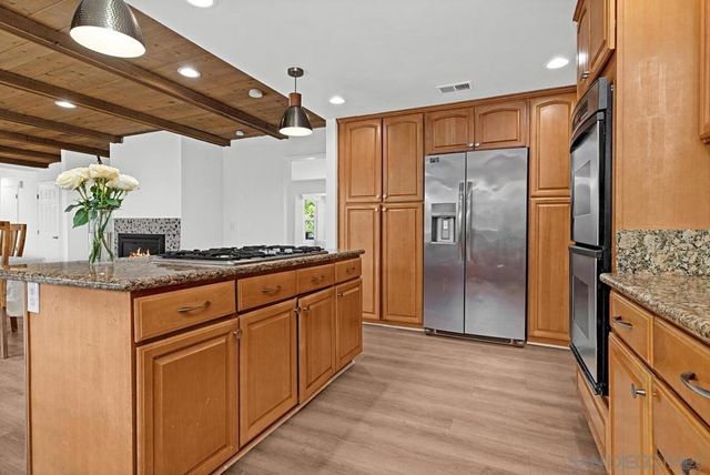 8857 Echo Dr, La Mesa, CA 91941
