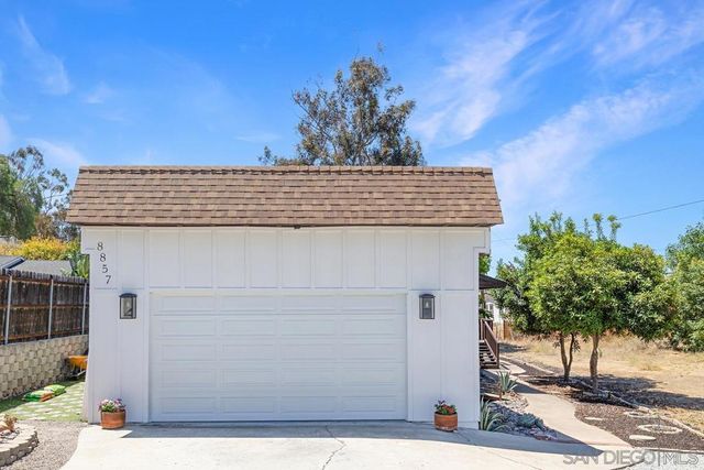 8857 Echo Dr, La Mesa, CA 91941