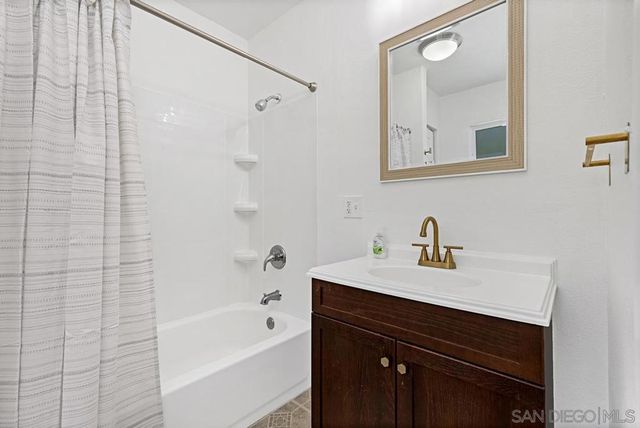 8857 Echo Dr, La Mesa, CA 91941