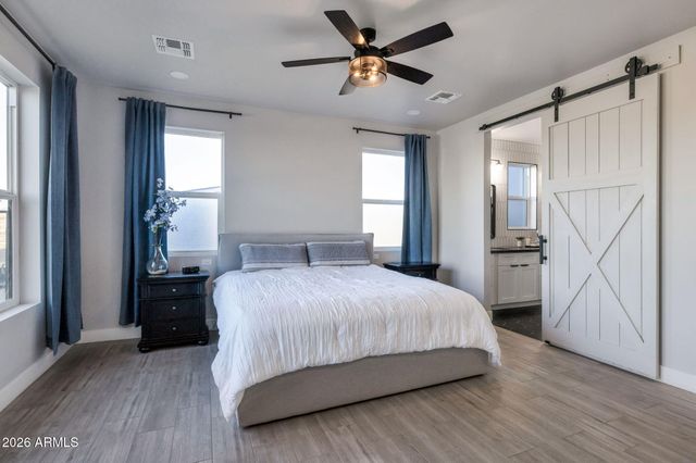 11224 W TETHER Trail W, Peoria, AZ 85383