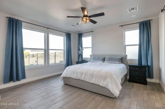 11224 W TETHER Trail W, Peoria, AZ 85383