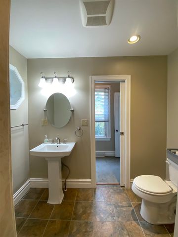 15 Roland Park Drive, Huntington, WV 25705
