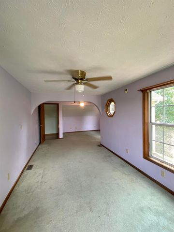 15 Roland Park Drive, Huntington, WV 25705