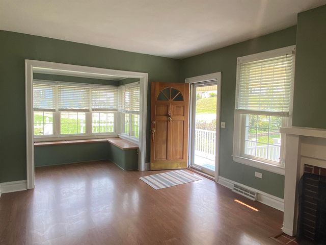 15 Roland Park Drive, Huntington, WV 25705