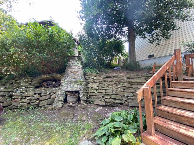 15 Roland Park Drive, Huntington, WV 25705