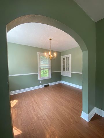 15 Roland Park Drive, Huntington, WV 25705