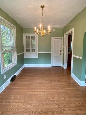 15 Roland Park Drive, Huntington, WV 25705