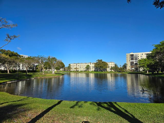 2217 Cypress Island Drive 708, Pompano Beach, FL 33069