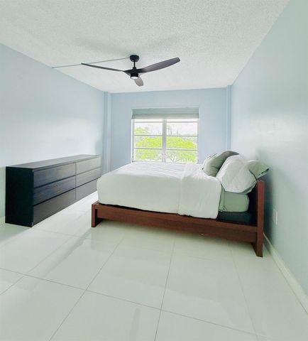 4164 Inverrary Drive 404, Lauderhill, FL 33319