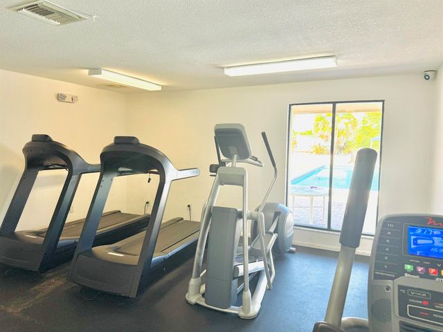 4164 Inverrary Drive 404, Lauderhill, FL 33319