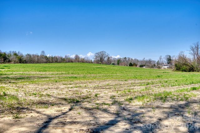 TBD Mohican Trail, Hendersonville, NC 28726