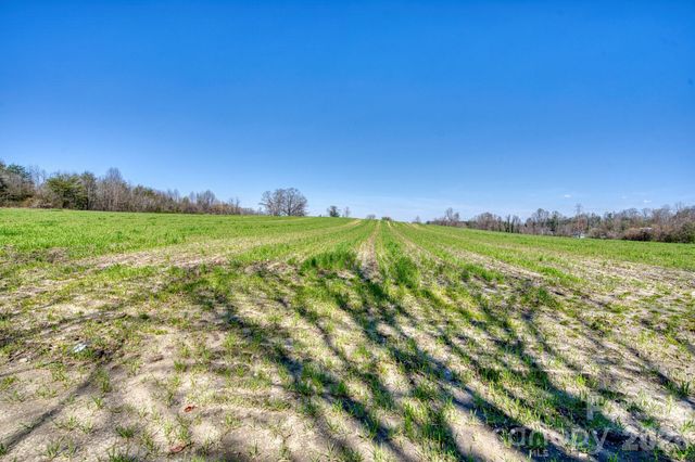 TBD Mohican Trail, Hendersonville, NC 28726