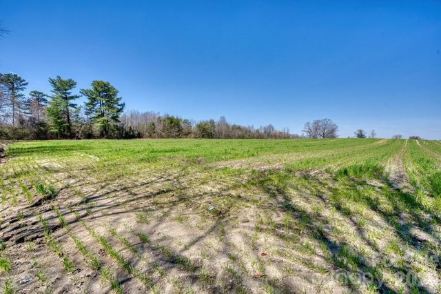 TBD Mohican Trail, Hendersonville, NC 28726