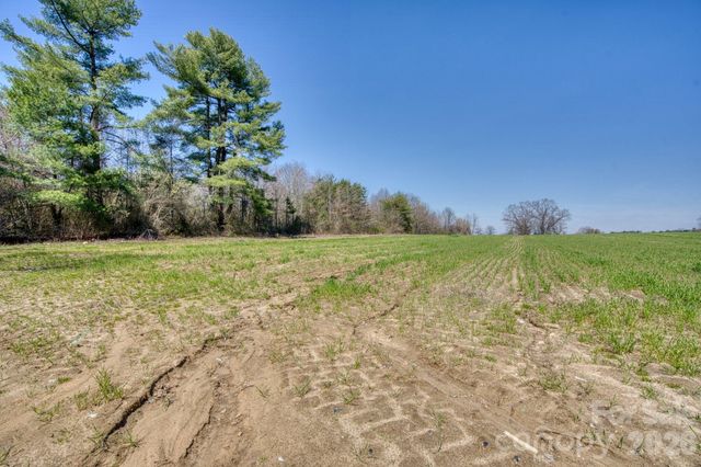 TBD Mohican Trail, Hendersonville, NC 28726