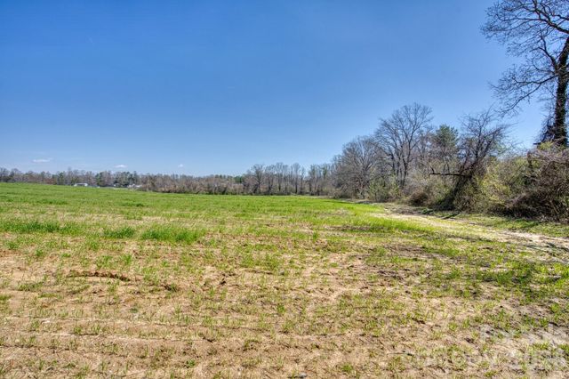 TBD Mohican Trail, Hendersonville, NC 28726