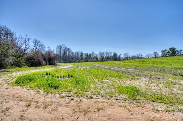 TBD Mohican Trail, Hendersonville, NC 28726