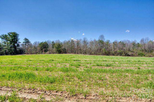 TBD Mohican Trail, Hendersonville, NC 28726