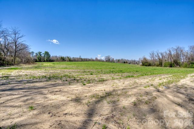 TBD Mohican Trail, Hendersonville, NC 28726