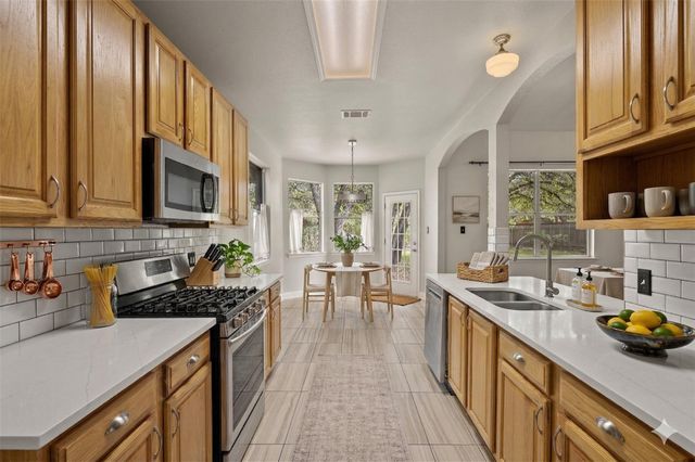 1804 Warwick CV, Cedar Park, TX 78613