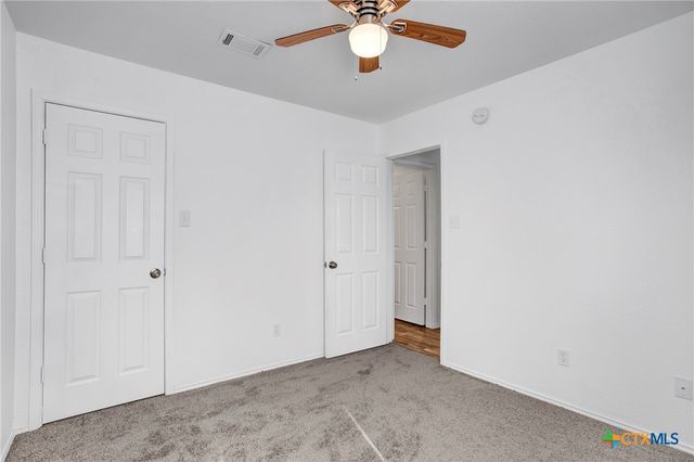 2010 Wright Way, Killeen, TX 76543