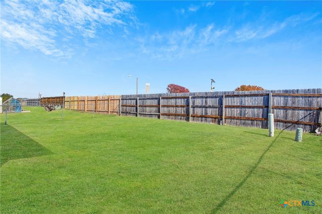 2010 Wright Way, Killeen, TX 76543